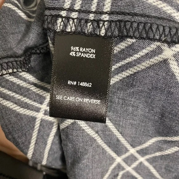 Torrid Asymmetrical Midi Dress Black White Size 2X Womens Elastic Waist - Picture 8 of 8